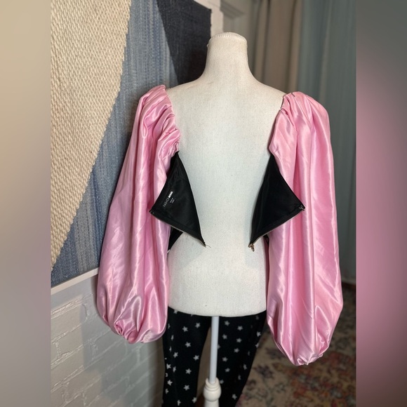 Fashion Nova Black Crop Top with Balloon Pink Sleeves - Picture 8 of 8